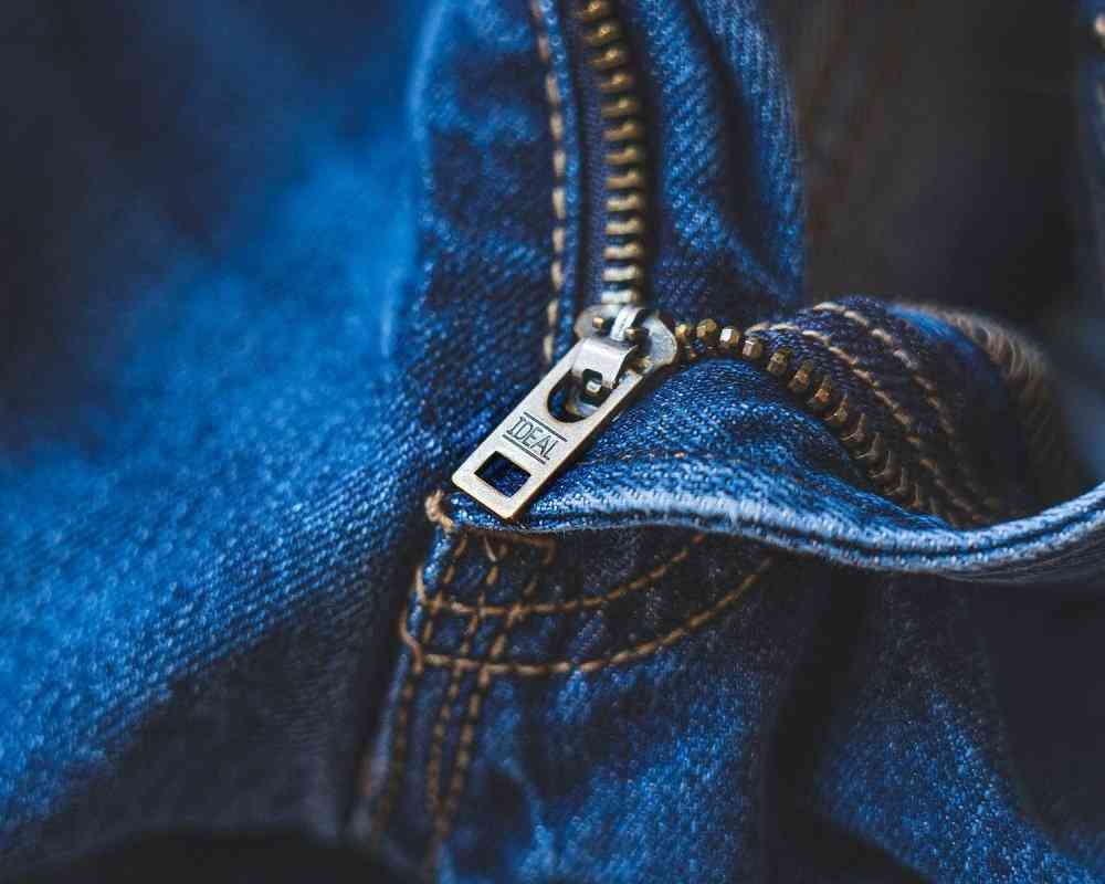 Jeans Reparieren - Reparieren - Tailors Studios - Jeans #TailorsStudios#